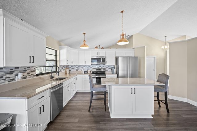 894 Jamestown Drive, Rockledge, FL 32955