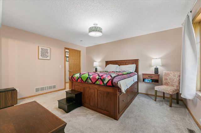 10705 Quince Street NW, Coon Rapids, MN 55433