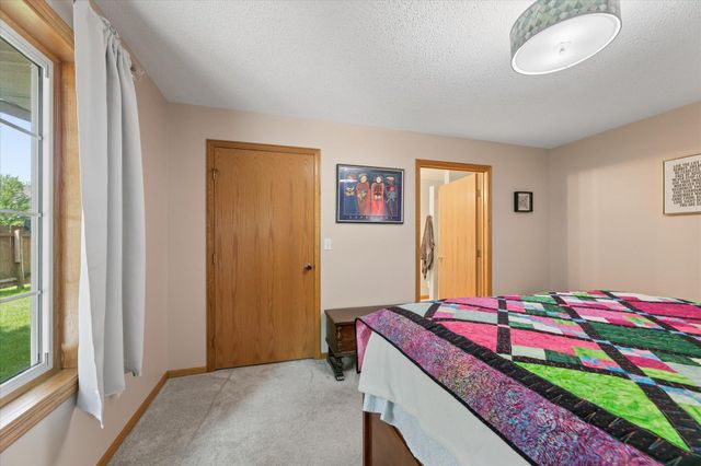 10705 Quince Street NW, Coon Rapids, MN 55433