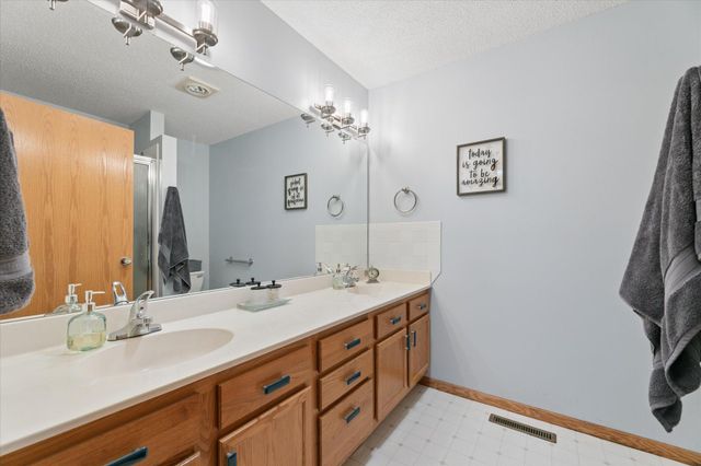 10705 Quince Street NW, Coon Rapids, MN 55433