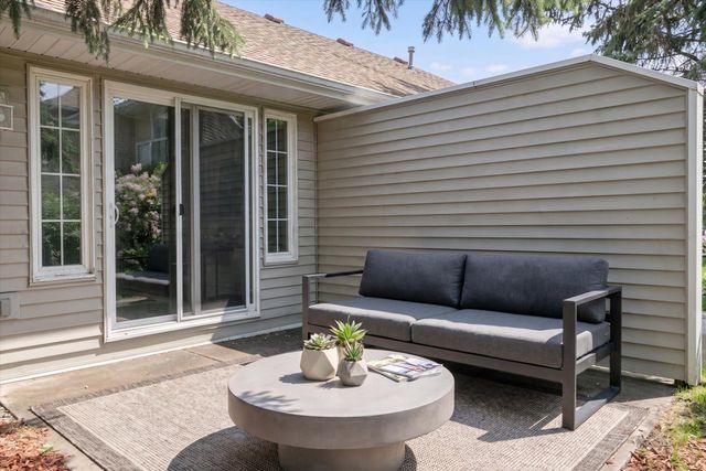 10705 Quince Street NW, Coon Rapids, MN 55433