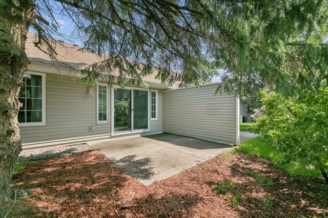 10705 Quince Street NW, Coon Rapids, MN 55433