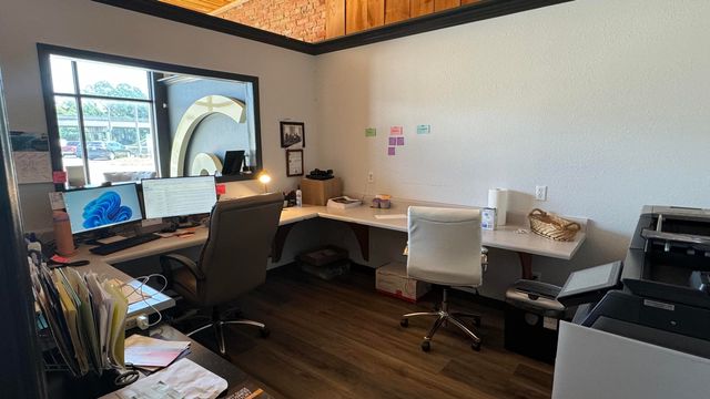 102 Main Street, Crestview, FL 32536