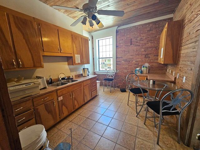 102 Main Street, Crestview, FL 32536