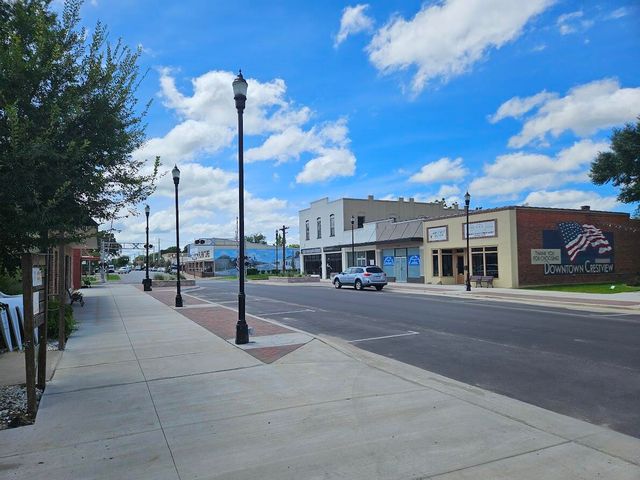 102 Main Street, Crestview, FL 32536