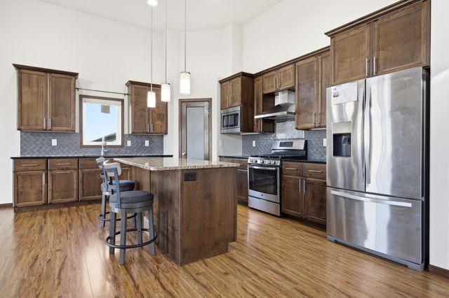 2216 10th Court W, West Fargo, ND 58078