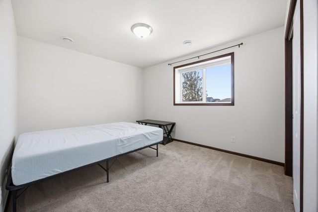 2216 10th Court W, West Fargo, ND 58078