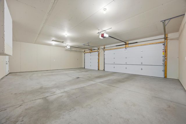 2216 10th Court W, West Fargo, ND 58078