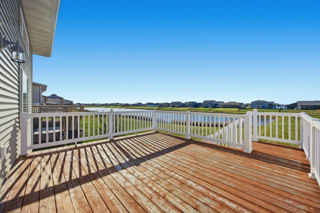 2216 10th Court W, West Fargo, ND 58078