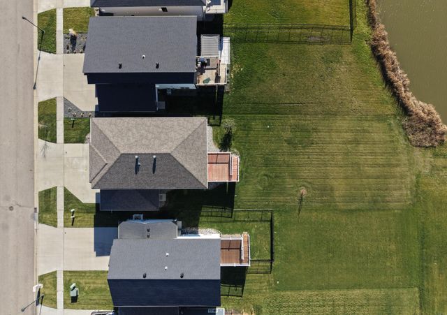 2216 10th Court W, West Fargo, ND 58078