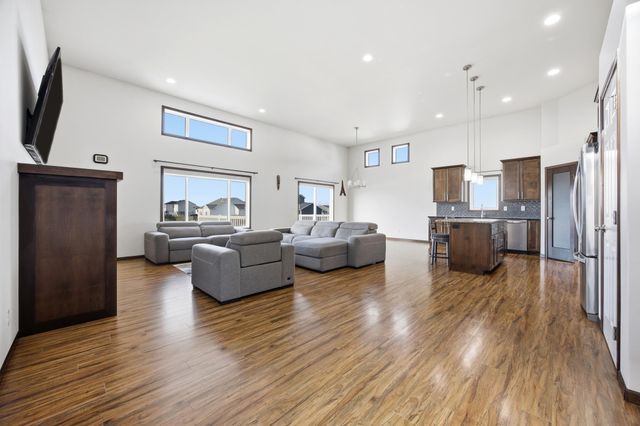 2216 10th Court W, West Fargo, ND 58078