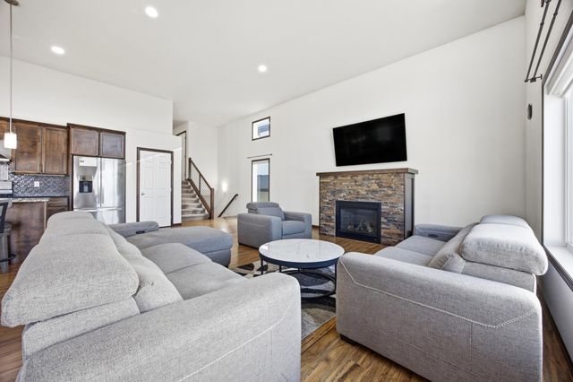 2216 10th Court W, West Fargo, ND 58078