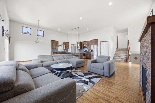 2216 10th Court W, West Fargo, ND 58078