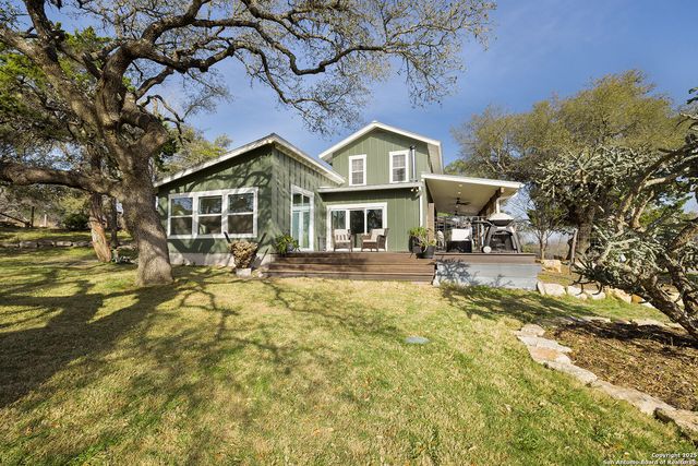119 B Mountain Top Trl, Boerne, TX 78006