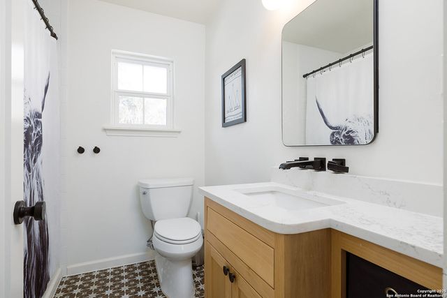 119 B Mountain Top Trl, Boerne, TX 78006