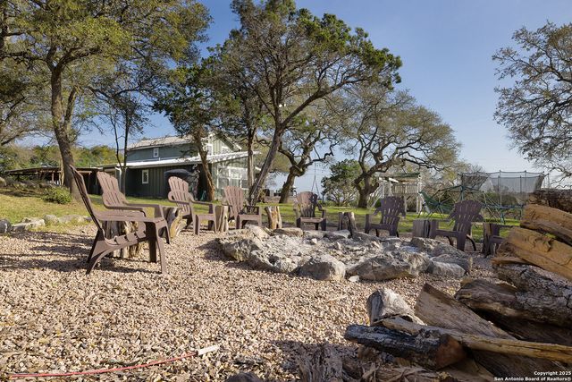 119 B Mountain Top Trl, Boerne, TX 78006