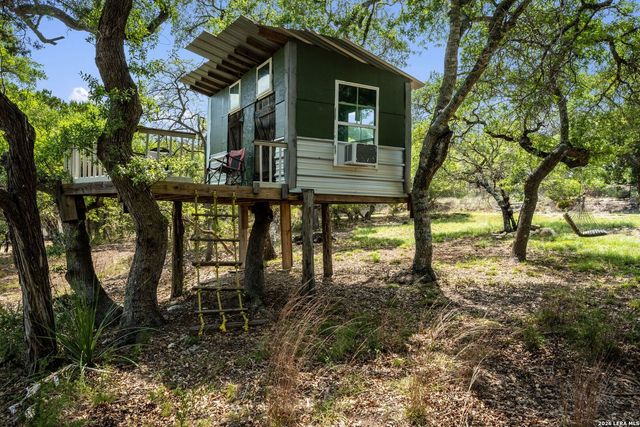 119 B Mountain Top Trl, Boerne, TX 78006