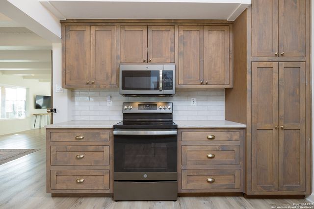 119 B Mountain Top Trl, Boerne, TX 78006