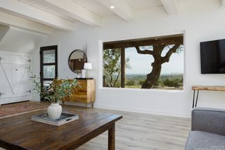 119 B Mountain Top Trl, Boerne, TX 78006