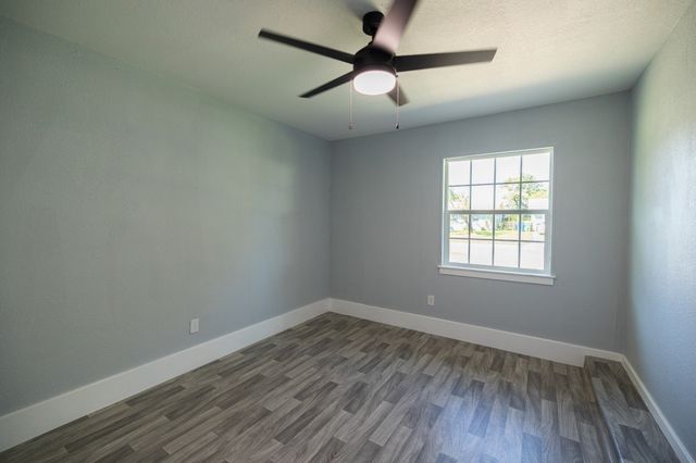 524 Ridgecrest Drive, Lewisville, TX 75067