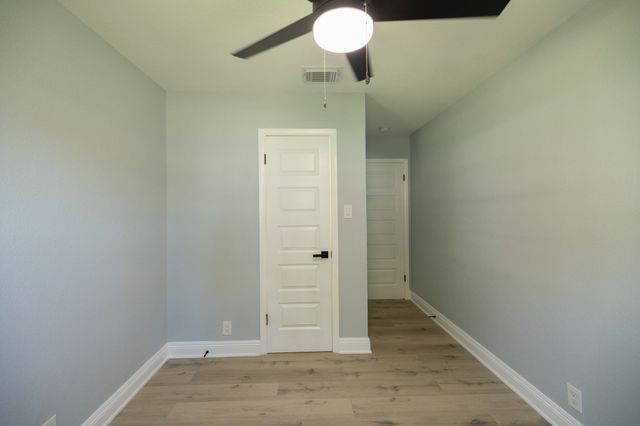 524 Ridgecrest Drive, Lewisville, TX 75067