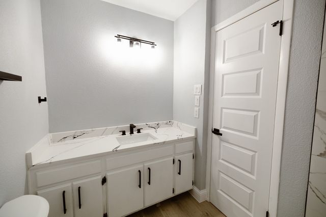 524 Ridgecrest Drive, Lewisville, TX 75067