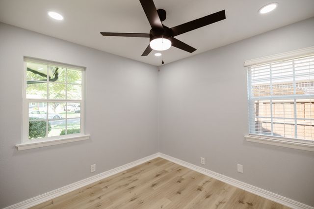 524 Ridgecrest Drive, Lewisville, TX 75067