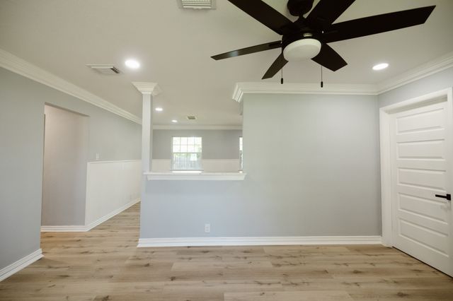 524 Ridgecrest Drive, Lewisville, TX 75067