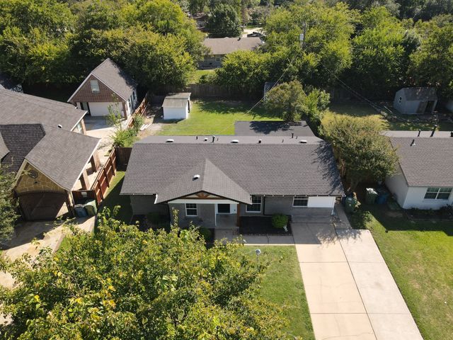 524 Ridgecrest Drive, Lewisville, TX 75067