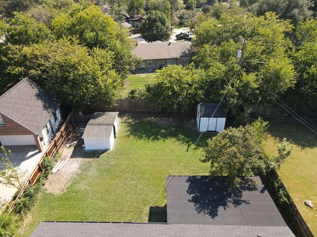 524 Ridgecrest Drive, Lewisville, TX 75067