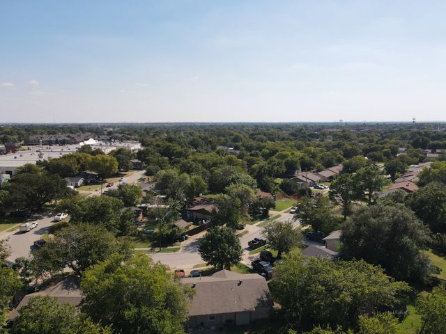 524 Ridgecrest Drive, Lewisville, TX 75067