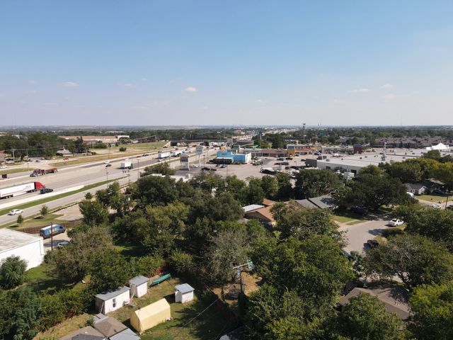 524 Ridgecrest Drive, Lewisville, TX 75067