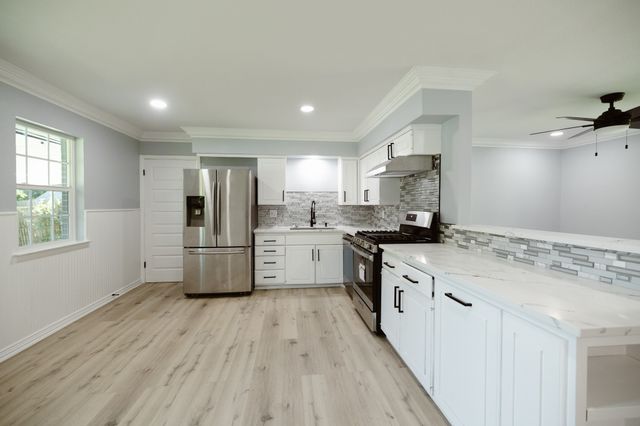 524 Ridgecrest Drive, Lewisville, TX 75067