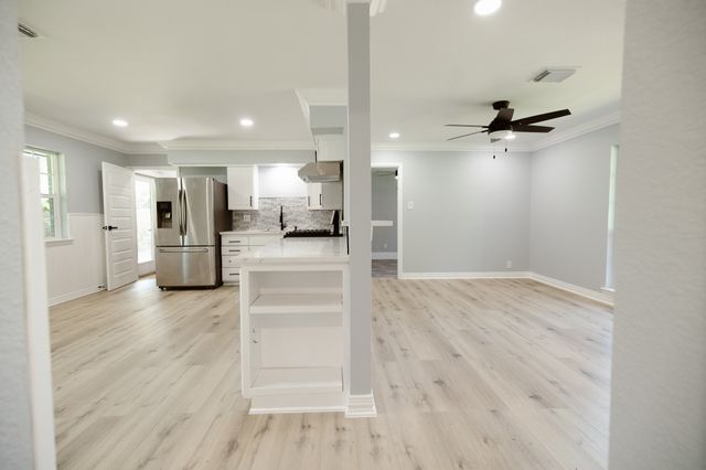 524 Ridgecrest Drive, Lewisville, TX 75067