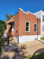 3169 Pennsylvania Avenue, St Louis, MO 63118