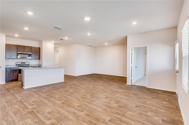 821 Indigo WAY, Seguin, TX 78155