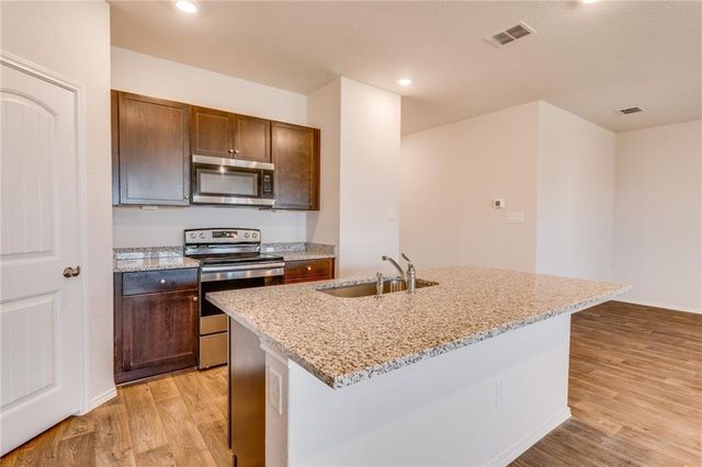 821 Indigo WAY, Seguin, TX 78155