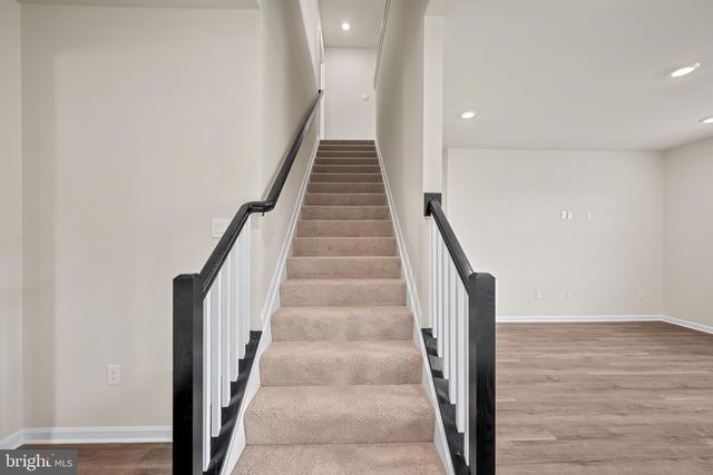 547 ATKINSON ST, Shenandoah Junction, WV 25442