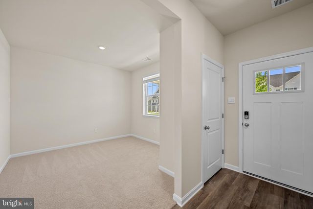 547 ATKINSON ST, Shenandoah Junction, WV 25442