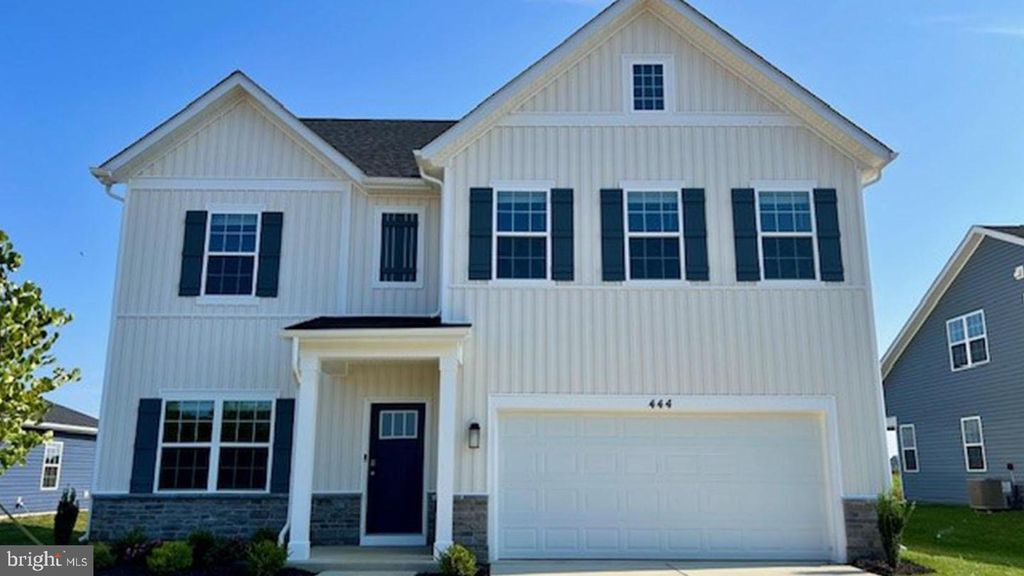 547 ATKINSON ST, Shenandoah Junction, WV 25442