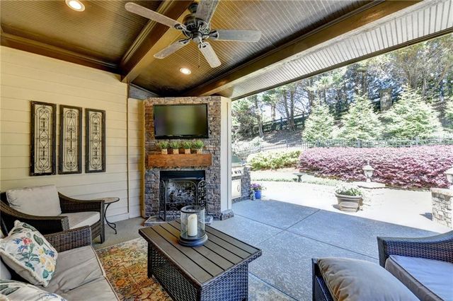 5035 Habersham Hills Drive, Suwanee, GA 30024