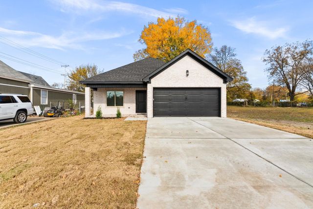 1705 E 2nd Street, North Little Rock, AR 72114