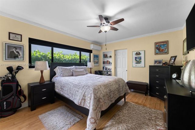 550 W 51st St, Miami Beach, FL 33140