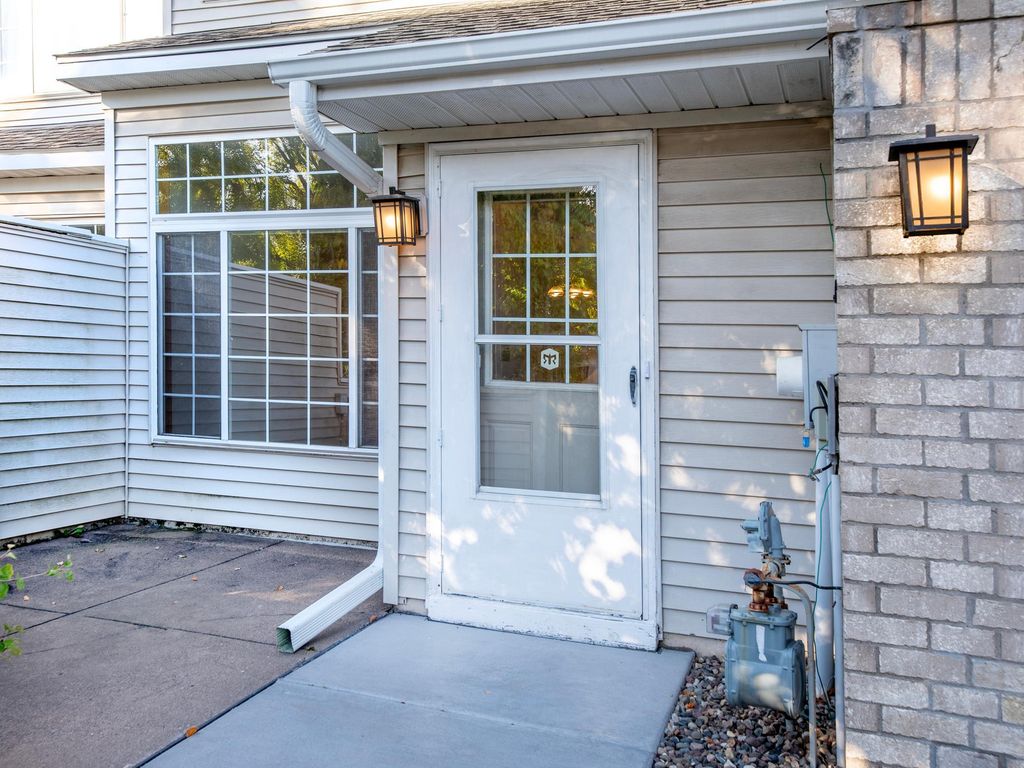 9175 Troon Court, Woodbury, MN 55125 — photo 3