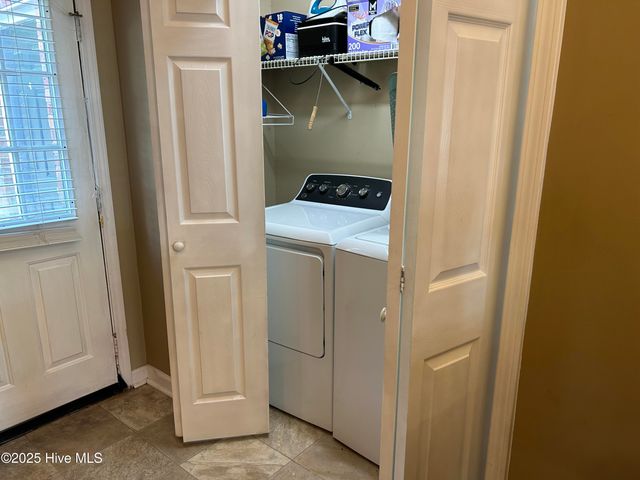 1404 Angels End B, Greenville, NC 27858
