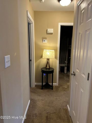 1404 Angels End B, Greenville, NC 27858