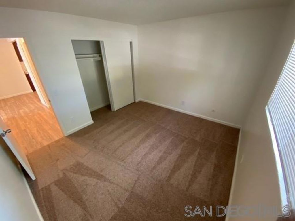 Image 8 of property listing at 341 Lansing Cir, Escondido, CA 92025