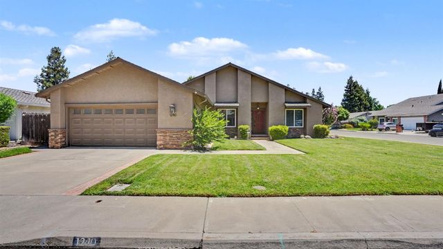 1240 Forest Dr, Turlock, CA 95380
