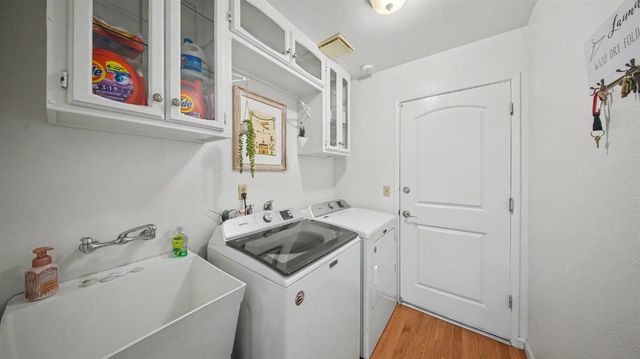1240 Forest Dr, Turlock, CA 95380