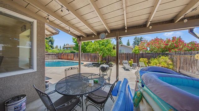 1240 Forest Dr, Turlock, CA 95380